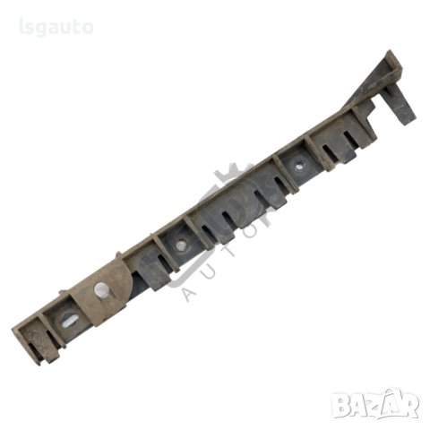 Десен държач предна броня BMW 1 Series (E87) 2004-2011 ID:112096, снимка 2 - Части - 42458205