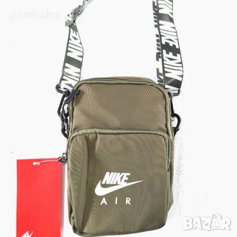 Чанта / Чантичка Найк (Nike), снимка 2 - Чанти - 47613867