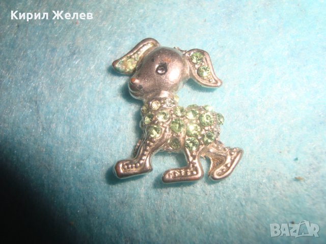 СТАРО ПОСРЕБРЕНО МЕДНО КУЧЕНЦЕ ФИГУРКА с ИНКРУСТИРАНИ ЦВЕТНИ КАМЪЧЕТА ОЛИВИН 5523