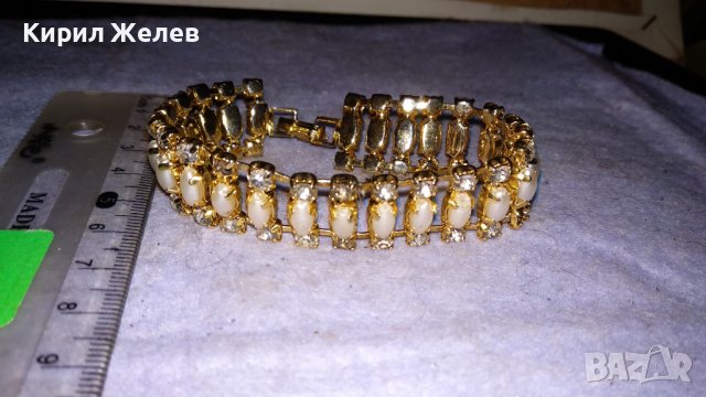 ЗЛАТИСТА РЕТРО АРТ ДЕКО СТИЛ ПЕРЛЕН ТИП ГРИВНА с ФАСЕТИРАНИ КРИСТАЛИ 34296