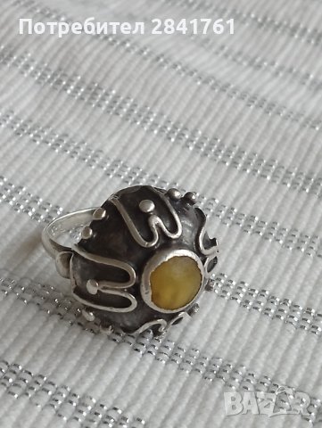 Антикварен сребърен пръстен с кехлибар, снимка 2 - Пръстени - 39463053