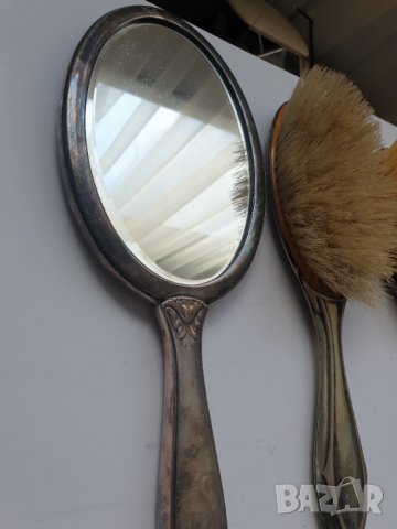 Стари посребрени две четки и огледало, снимка 3 - Антикварни и старинни предмети - 41067802