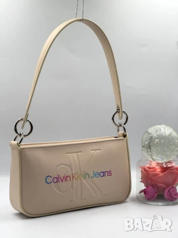 чанти Calvin Klein jeans , снимка 11 - Чанти - 51429637