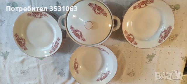 Традиционен български порцеланов сервиз , снимка 2 - Антикварни и старинни предмети - 42505596