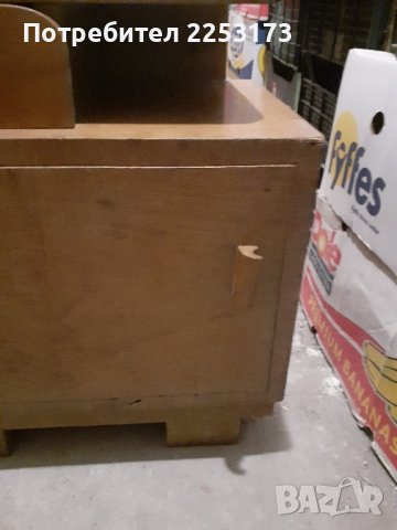 Две стари масивни шкафчета лот, снимка 10 - Декорация за дома - 41936883
