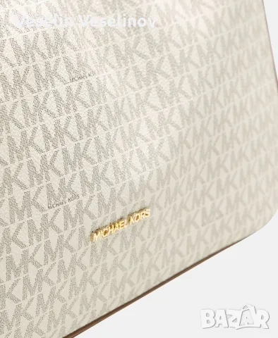 Чисто нова дамска чанта Michael Michael Kors Shoulder bag Nayla, снимка 2 - Чанти - 56038127