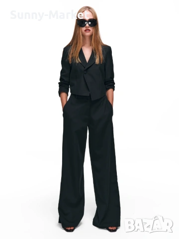 Дамско късо сако, снимка 2 - Сака - 53507442