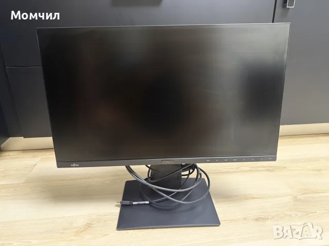 Продавам монитор Fudjitsu p27-8T