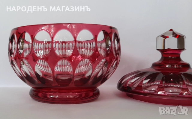 Кристална бонбониера розово червен цвят цветен кристал рядък модел, снимка 9 - Други ценни предмети - 51910944