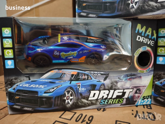 Дрифт кола с мащаб 1:22, LED светлини, батерия на колата: 3.7V 500mAh, време за каране 20 минути и д, снимка 8 - Коли, камиони, мотори, писти - 52548342