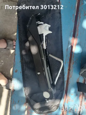 Крик за опел астра нов със калъф.