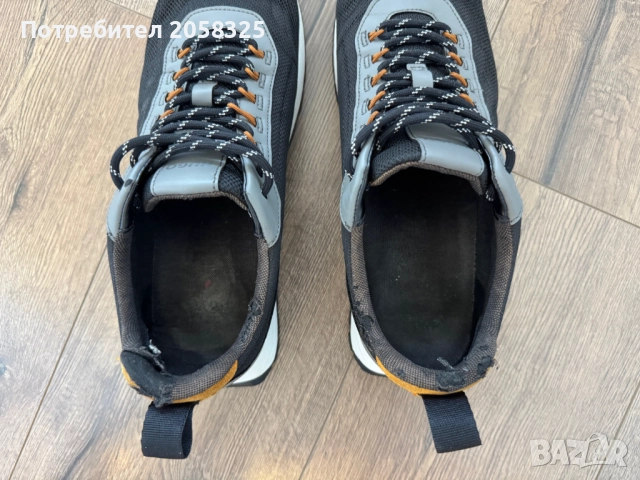 Оригинални маратонки Hugo - 42, снимка 9 - Маратонки - 52141577