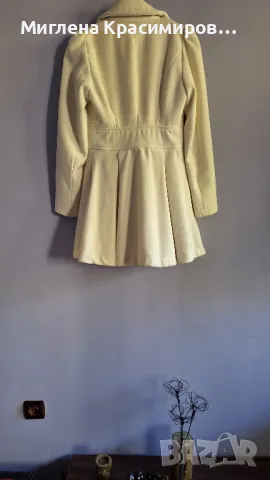 Палто в бяло, снимка 4 - Палта, манта - 48108062