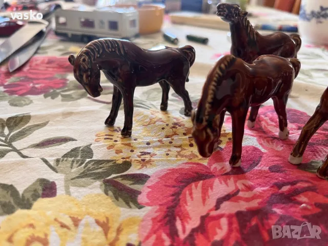 Порцеланови коне, снимка 3 - Колекции - 50149475