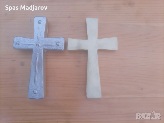 Бронзов кръст, снимка 9 - Други ценни предмети - 52971479