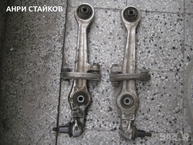 Продавам долни носачи за AUDI B6 2001-2004година