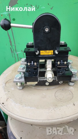 Ел материали Пускатели Прекъсвачи Контактори Предпазители Перфоратори ВЛДК и др., снимка 3 - Други машини и части - 52641305