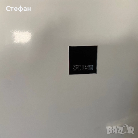Хладилник с фризер ZANUSSI, снимка 2 - Хладилници - 52447380