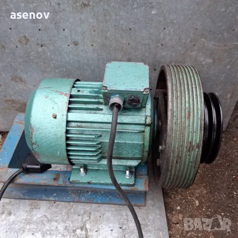 елдвигател със съединител