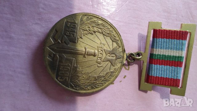 Значки 40 години от победата над хитлерофашизма, снимка 2 - Колекции - 44384170