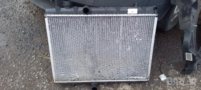 Воден радиатор Peugeot 407 1.8 бензин
