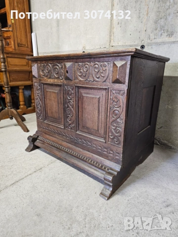 Уникален ретро шкаф/ракла с дърворезба, снимка 3 - Шкафове - 53566153