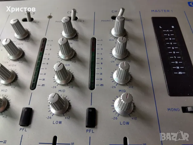 DJ Смесителен пулт, снимка 5 - Ресийвъри, усилватели, смесителни пултове - 49806042