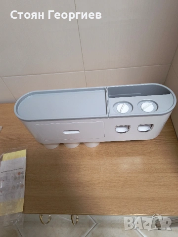 Поставка за паста и четка за зъби с три чаши, снимка 2 - Други стоки за дома - 53500851