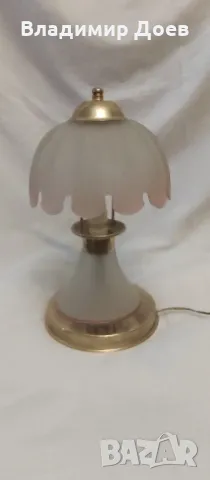 Старинна нощна лампа