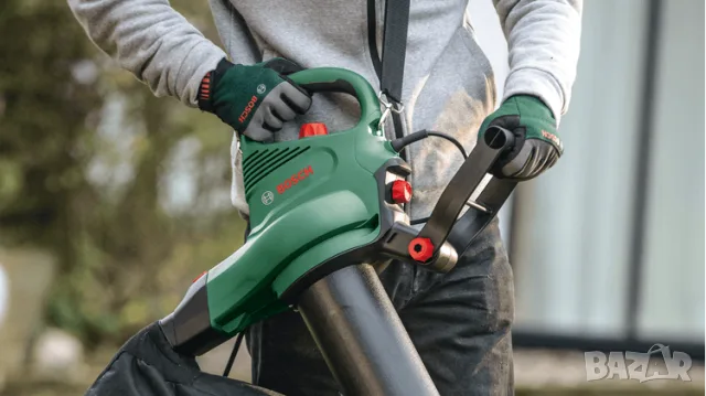 ЛИСТОСЪБИРАЧ BOSCH UNIVERSAL GARDEN TIDY 3000 W, МАКСИМУМ СКОРОСТ НА ИЗДУХВАНЕ 285 km/h , снимка 3 - Градинска техника - 55780184