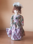 Порцеланова кукла със стойка , снимка 1 - Кукли - 36293671