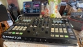 Dj контролер Traktor S8, снимка 2