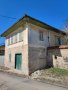 Имот с къща в село Присово 