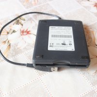 Флопи дисково устройство NEC - USB Floppy Disk Drive, снимка 4 - USB Flash памети - 41433126
