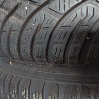 Зимни гуми комплект с джанти Форд фиеста 14 , снимка 1 - Гуми и джанти - 39317819