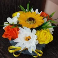 🌼🌼Ново🌼🌼Слънчев свеж букет със сапунени цветя, снимка 2 - Подаръци за жени - 41926871