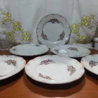 Ретро порцеланови чинии за основно , снимка 1 - Антикварни и старинни предмети - 44343764