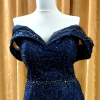 Елегантна дизайнерска вечерна рокля в тъмно синьо, снимка 2 - Рокли - 44837305