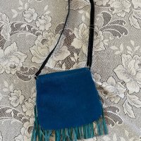 Чанта естествен велюр, ново, кожена, синя, с ресни, снимка 2 - Чанти - 40180300