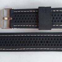 Черна силиконова каишка с бял конец 24мм., снимка 2 - Каишки за часовници - 41689579