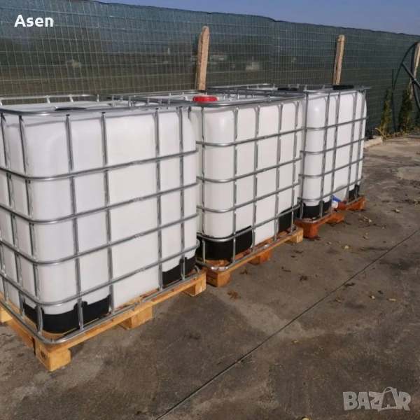 Чисти Бидони 1000 литра от хранителни продукти цистерни , снимка 1