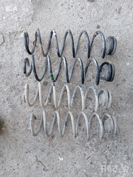 Задни пружини VW Golf 4, снимка 1