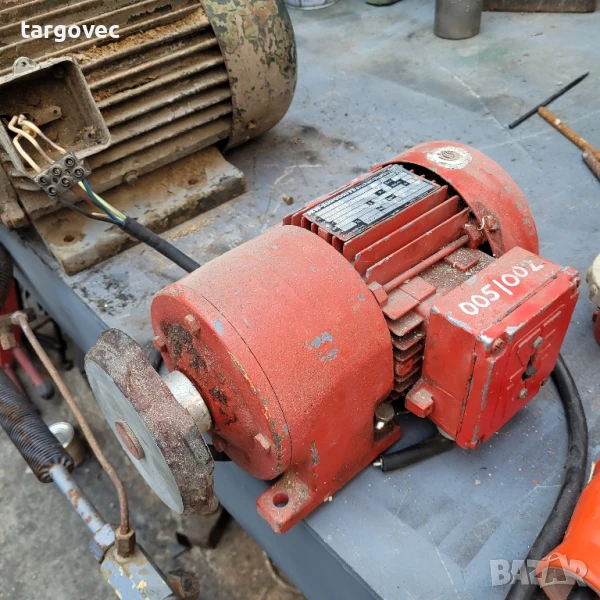 трифазен мотор редуктор немски, снимка 1