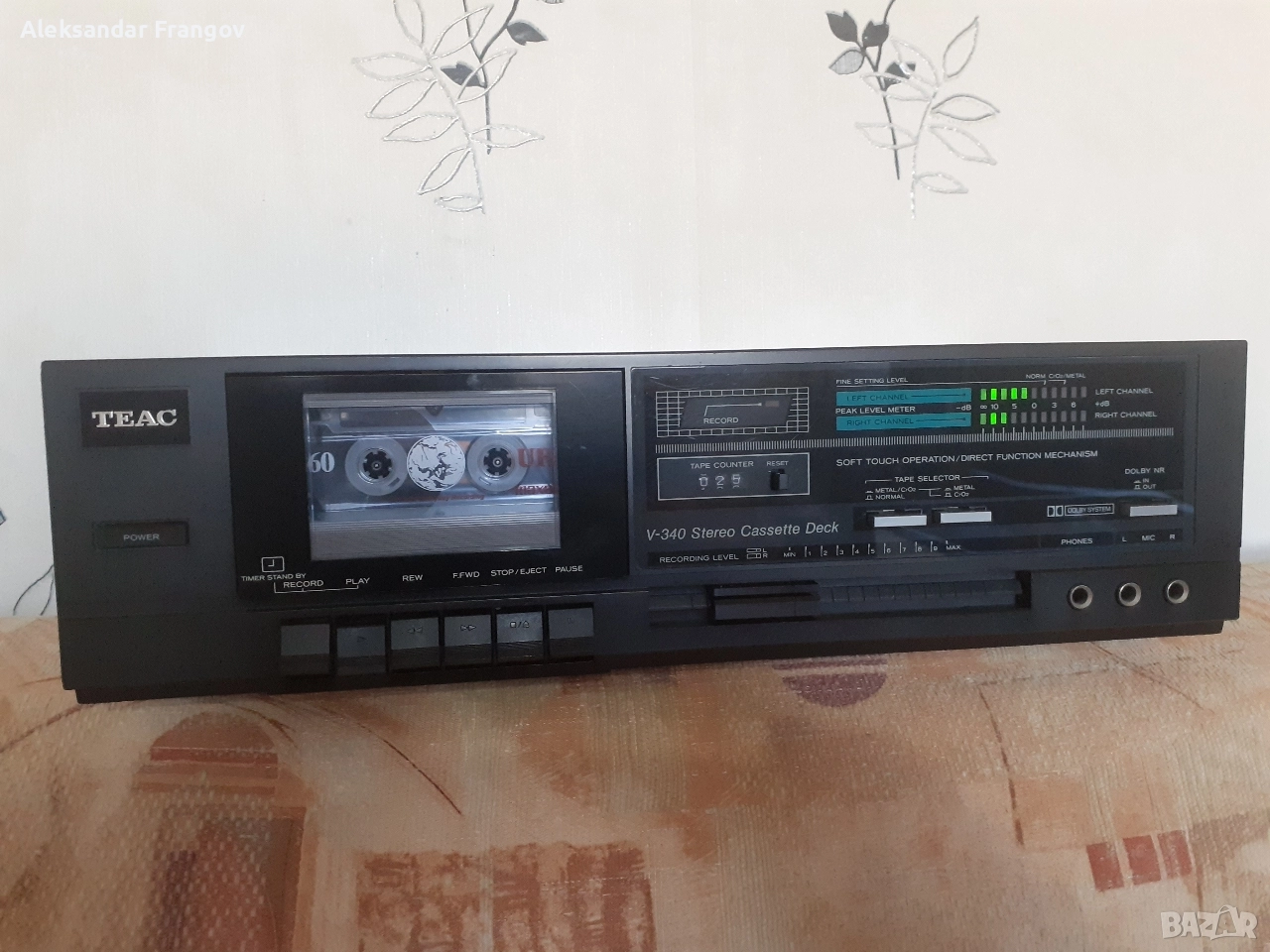 продавам касетъчен дек TEAC V- 340 , произведен в Япония , снимка 1