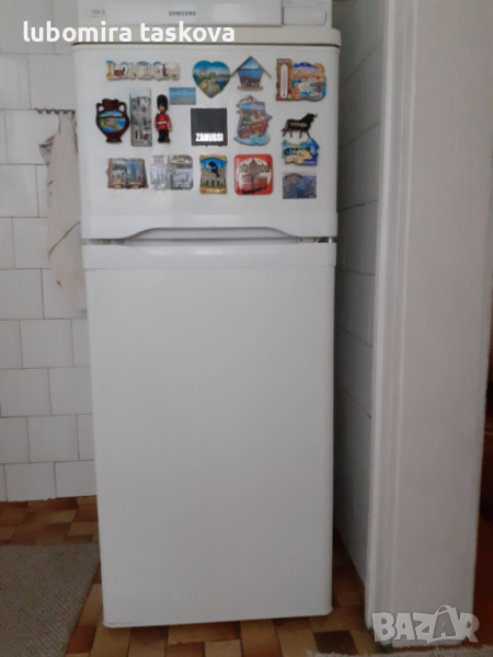 Продавам вертикален фризер и хладилник, снимка 1