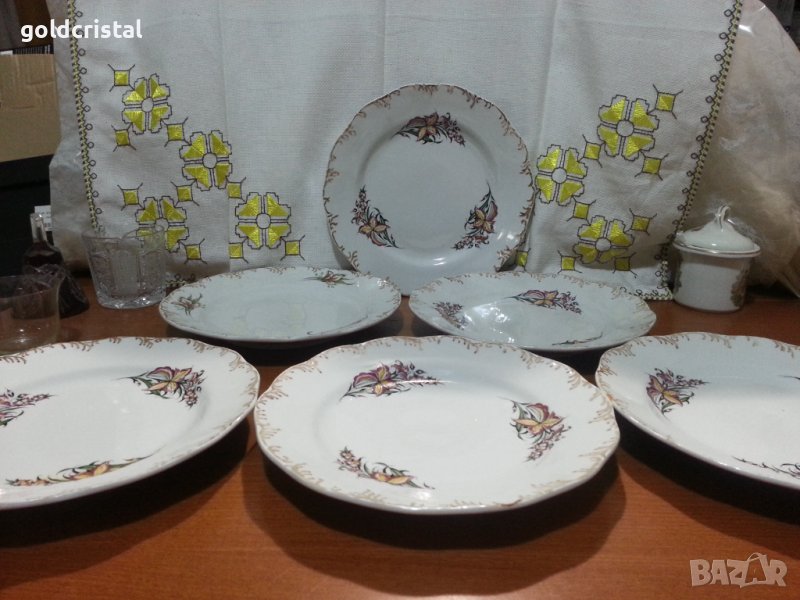 Ретро порцеланови чинии за основно , снимка 1