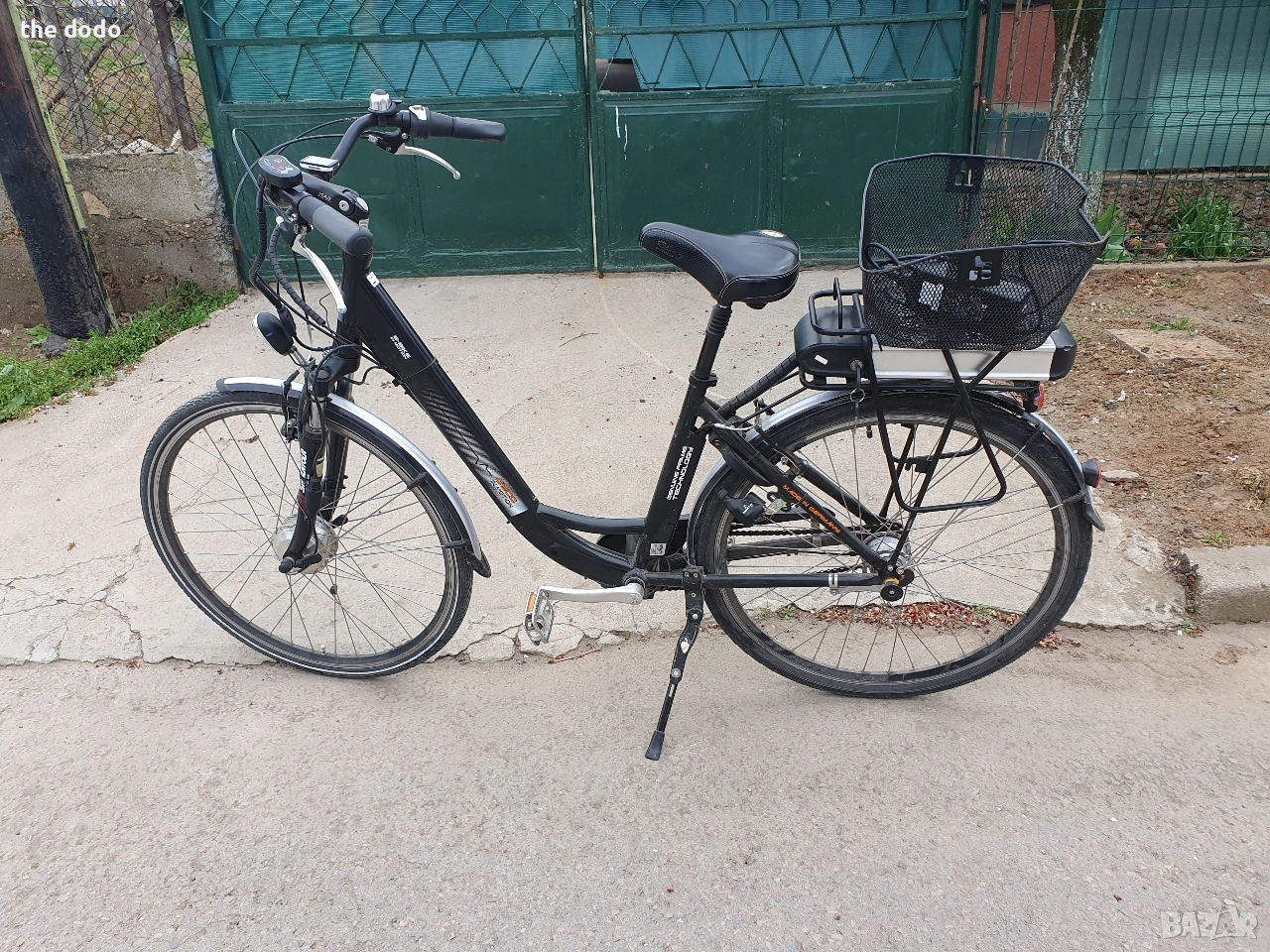 електрически велосипед 28 цола MiFa, снимка 1