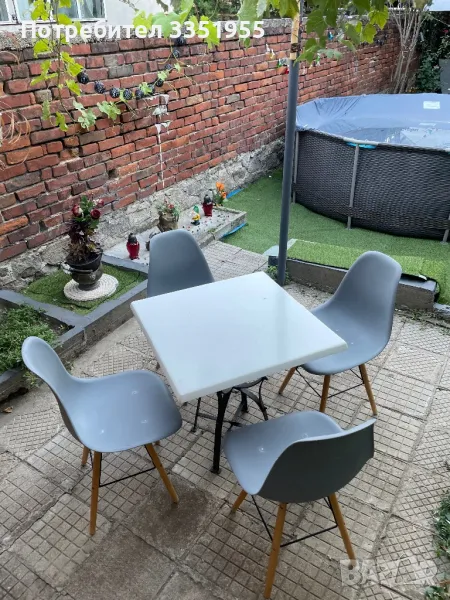 Трапезни столове 4 броя и маса, снимка 1