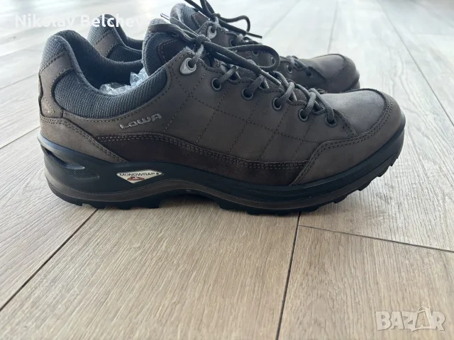 мъжки обувки. Lowa gore tex