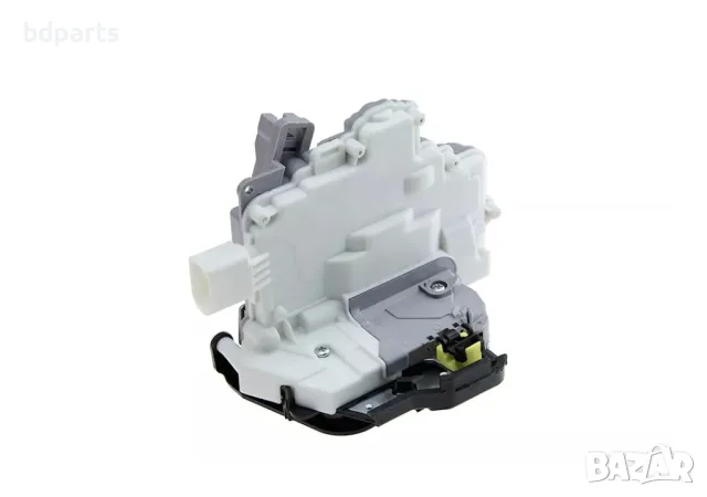 Брава за задна лява врата Audi, A4 B7, Seat, Exeo 3R2 3R5, 8 ПИН, снимка 1 - Части - 56142138